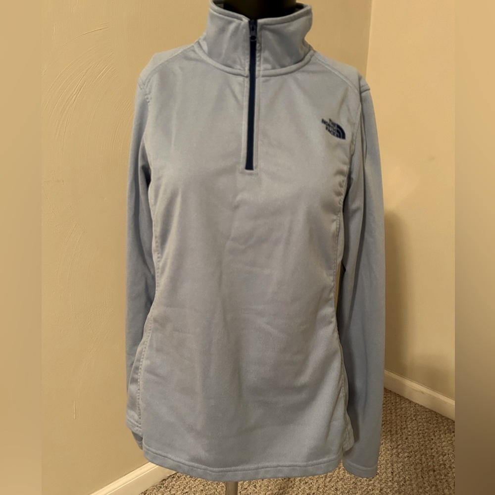 The North Face top. Blue, size m, worn twice.